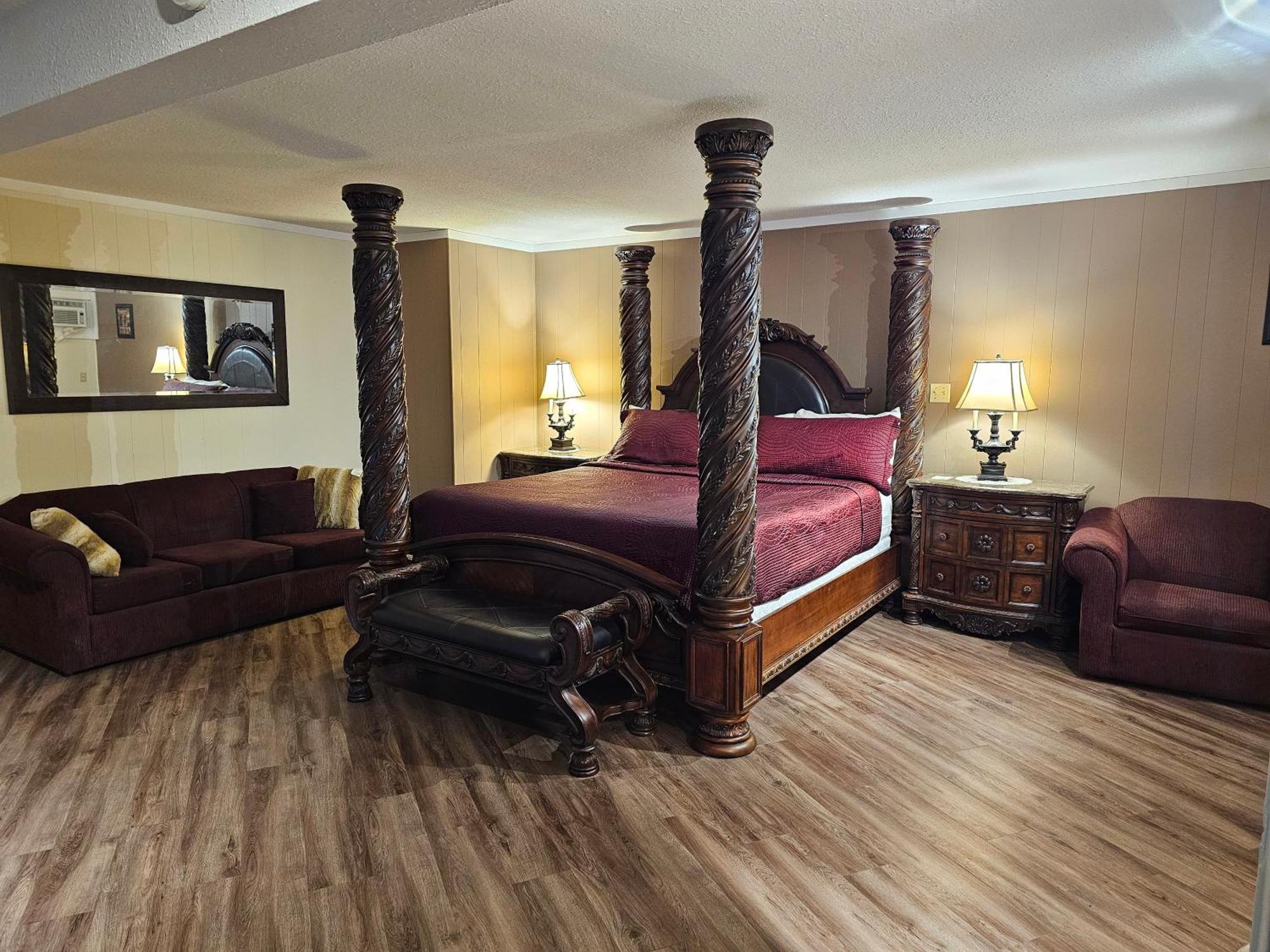 Parkway Motel & European Lodges Pincher Creek Extérieur photo